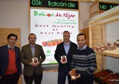 Stand de Balcón de Níjar, presentando un nuevo envase tipo cestita de 500 g para tomate cherry ecológico,