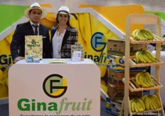 Hugo Castro junto a su hermana Gina Castro, en representación de la compañía ecuatoriana GinaFruit, con más de cien años de experiencia en el mercado bananero.