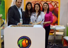 La Fundación del Mango del Ecuador también estuvo presente en la feria. Yamil Farah, Sofia Farah, Libia Pinares y Karla Villamil promocionaron este año los mangos ecuatorianos.