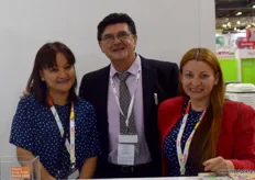 Patricia Tung, Marcos Meier Pinet y Estela Sanabria, de ICEX