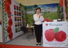 China también tuvo representación. En la foto aparece Kelsey Liu, presidenta de Berrynine, Shanghái. Esta compañía es especialista en frutos rojos.