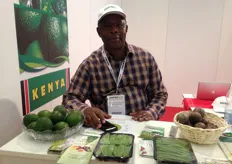 Kenia es conocida por sus judías y guisantes, pero tiene muchos productos más. En la foto: George David Nyagisere, de Kisaju Fresh Limited. Esta compañía muchas frutas y hortalizas distintas.