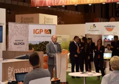 Presentación de la nueva marca Naranja de Valencia, con el presidente de la IGP Cítricos Valencianos, José Barres.