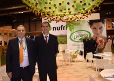 Carlos Rodríguez e Ivan Elias de Nufri, en promoción de la marca para manzanas Livinda.