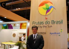 Luiz Roberto, de Abrafrutas, la organización que ayuda y respalda a los productores y exportadores de Brasil con, por ejemplo, su presencia durante esta feria.