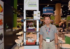 Stephan Tsai de Green Mine International, compañía guatemalteca exportadora de papayas.