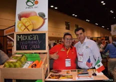 Israel Olvera y David Reyes de la empresa mexicana productra y exportadora de magos Emex.