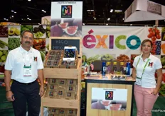 Fruit of Mexico estuvo representada por Jose Antonio Cienfuego y Priscilla Lopez. Esta compañia produce y exporta higos.