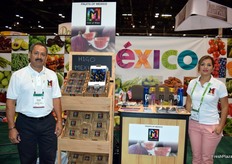 Fruit of Mexico estuvo representada por Jose Antonio Cienfuego y Priscilla Lopez. Esta compañia produce y exporta higos.