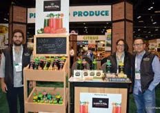 Diego Palero, Lourdes Cabero y Gustavo Leal de Frutos de Vida. Producen jugos 100% naturales para exportación a Estados Unidos y consumo interno en México.