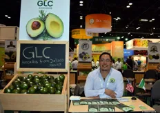 Moises Barbeyto de GLC. Produce aguacates principalmente para consumo interno, pero en cuanto el acuerdo entre Estados Unidos y México para la exportacion de frutos de Jalisco desean exportar a Estados Unidos.