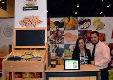 El rey del frijol conto con la presencia de sus voceros Mayra Miranda y Mario Miranda.