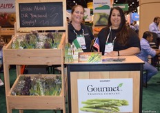 Jan Mc Daniels y Gabriela Castro de Gourmet Trading.