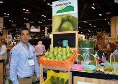 Lucio Valle, representando la productora de chayote Agrocosco.