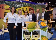 El Grupo Cabello estuvo reprsentado por Monica Izaguirre, Magaly Rosales, Vicky Caballero, Cesar Caballero, Gerardo Gutierrez y Jesus Cabello.