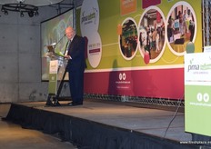 Luis Schimdt,presidente de Fedefruta, durante su discurso de inauguración.