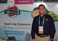 Eric fernandes de Natureseal, por medio de sus tecnologías ofrecen una vida más larga a los productos frescos cortados.