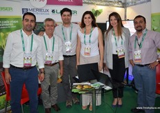 Labser ofrece el servicio de análisis de laboratorio para cumplir con las certificaciones. Sus representantes de izquierda a derecha: Patricio Arenas, Alberto Veloso, Oscar Henriquez, Patricia Villanueva(Agricom), Ivonne Lizana y Guillermo Rioja.