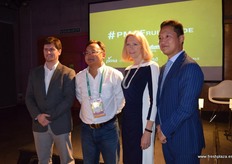 Gonzalo Mena Carriel, Socio director, China Fruit Solutions; Kurt Huang, Gerente general de Shanghai Oheng Import & Export Co. Ltd; Nancy Tucker, Vicepresidenta desarrollo global de negocios del PMA ; y Eric Li, Vicepresidente de suministro y alianzas de Shanghai Yiguo E-Commerce Co., Ltd.
