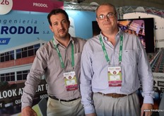 Christian Neira y Jorge Zec de Prodol. Proveen maquinaria para líneas de empaque.