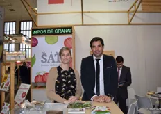 Paula Spa y Norberto Cañadas, en el stand de SAT Campos de Granada.