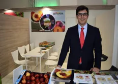 Jorge E. Rodiño, director general de Family Crop, marca de fruta de hueso producida en Badajoz.