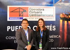 Valmir Araujo y Carmen Irene Alas, de Operadora Portuaria Centroamericana, un puerto privado de Honduras.
