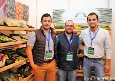 El equipo de Coop Magdalena, de Guatemala. La empresa produce, empaca y exporta un amplio surtido de hortalizas, como arvejas, ejotes, zanahorias, coles de Bruselas y más.