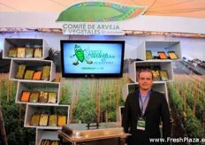 Gerardo Rosado, de Agexport, en el puesto del Comité de Arveja y Vegetales.