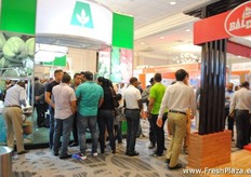 Más personas por la tarde.