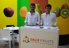 Los hermanos Juan y Manuel, de Salixfruit, uno de los nuevos expositores de este año.
