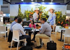 También SanLucar estuvo presente con su equipo: Tanguy Debiesse, Jesús Albarrán y Marianela Rodríguez.