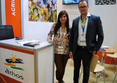 Jenny Figueroa y Maurice Gateño, de Athos Perú, interesada en la exportación de higos peruanos a Europa.