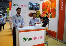 Carlos Arancibia y Juli Céspedes Verona, de Sobifruits, Perú.
