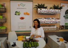 Sandra Riano, de Novacampo, en el pabellón colombiano.