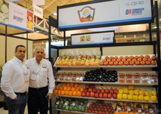También de la República Dominicana, Junior Rodríguez y Ambioris Rossi, de la empresa Sol Tropical Produce.