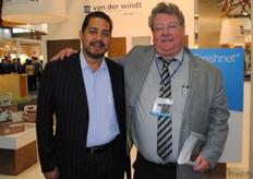Mario Cozzarelli, de Vimticorp Ecuador, con Frits Popma, de Popma Fruit Expertise, en la feria