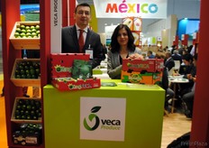 Antonio Velázquez Parra y July Velázquez, de Veca Produce, México