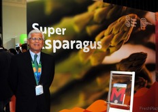 Carlos Zamorano Macchiavello, de Provid (asociación peruana de productores de uva de mesa) y de Ipeh (Instituto Peruano del Espárrago y Hortalizas).