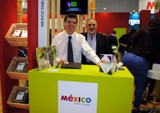 Juan A. Laborín Gómez, de Sonora Spring Grapes (izda.) anunciará las nuevas expectativas de cosecha en abril.