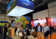 El stand de Chile ubicado en la sala muy concurrida, Hall 25