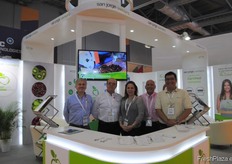 El equipo de San Jorge Packaging, empresa empacadora chilena. Ramón Ravéz, Ricardo Merino, Marcela Martinez, Jorge Castillo y Alvaro Campos.