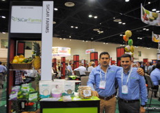 Oscar Martínez y José Luis Suárez, de Sicar Farms, México.