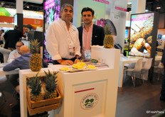 Carlos Rosado y Ignacio Granda de Chestnut Hill Farms, Costa Rica.