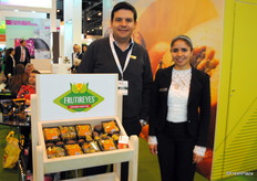 Frutireyes, de Colombia, representada por Luis Reyes y Andrea Tapias, que trabajan con physallis.