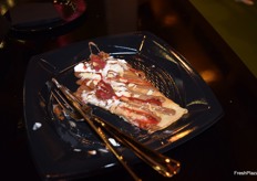 Delicioso crepe con frambuesas que pudimos degustar en el stand de Royal. 