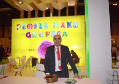 Carlos Cumbreras, gerente de Grufesa, con su eslógan "People make Grufesa"
