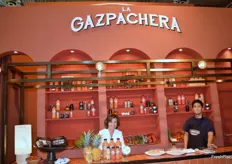 Teresa Brotons, de Bonnysa, presentando La Gazpachera. 