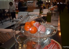 Mandarinas expuestas en el stand de Tollupol. 