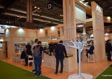 Stand de Gustavo Ferrada y Gufresco.